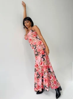 Princess Polly Kelian Maxi Dress Multi 12 Princess Polly Kelian Maxi Dress Multi -Femme Flair 0 modelinfo bodor us4 680a9a56 d793 4a92 ae3f 02a1b1a16f0e