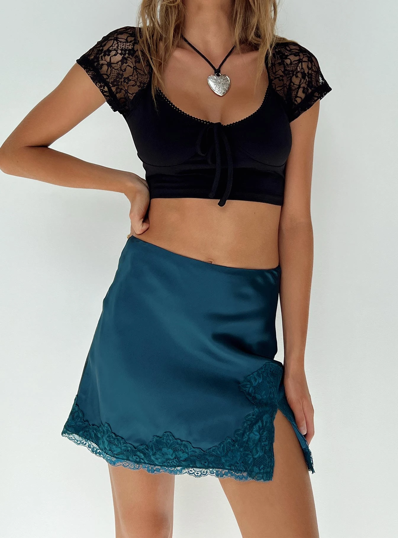 Princess Polly Athenia Mini Skirt Navy 1 Princess Polly Athenia Mini Skirt Navy