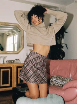 Princess Polly Darwin Mini Skirt Brown Multi 19 Princess Polly Darwin Mini Skirt Brown Multi -Femme Flair 1 modelinfo Ariel us4 a0966d2a 3a3f 4193 8e1c 46c3e5bd7b4a