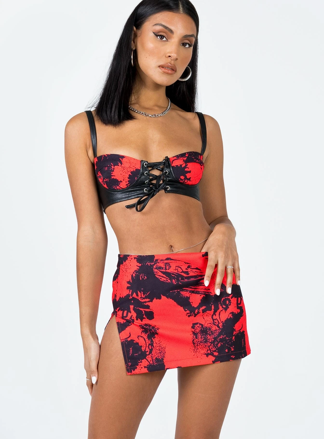 Princess Polly Main Stage Mini Skirt Red / Black 2 Princess Polly Main Stage Mini Skirt Red / Black - Image 2