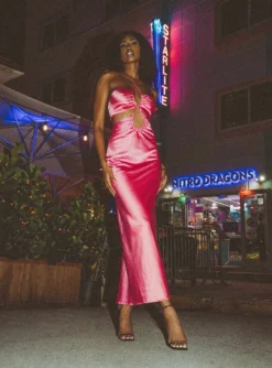 Jagger & Stone Ruby Maxi Dress Fuschia -Femme Flair 1 f5bb373d 3af7 4c0b 9ad8 39c5c6db9266