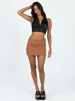 Princess Polly Minnie Micro Skirt Rust 7 Princess Polly Minnie Micro Skirt Rust -Femme Flair 2 modelinfo Amelia us2 5fb1b7da 7cd2 4f90 a2e9 a576b1fa0e9d