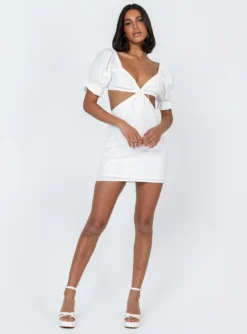 Princess Polly Shantel Mini Dress White -Femme Flair 2 modelinfo Chiara us2 97967870 eb03 49a5 aaa9 380c81c9d10f