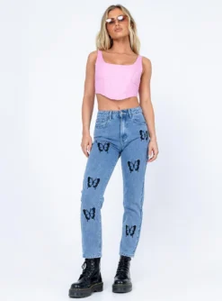 Princess Polly Etta Top Pink -Femme Flair 2 modelinfo Cynthia US4 7436e61c 8f61 40fc 9049 012964de845c