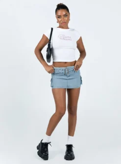 Princess Polly Iconic Cargo Mini Skirt Denim 7 Princess Polly Iconic Cargo Mini Skirt Denim -Femme Flair 2 modelinfo Lola us4 387dc3e6 8426 4c46 9aac 6f34a056fb5b