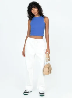 Ashland Top Blue -Femme Flair 2 modelinfo ariel us4 bbdd6935 222c 4dfb acc2 fa98bd6ed277