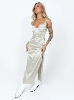 Princess Polly Kurt Maxi Slip Maxi Dress Champagne -Femme Flair 2 modelinfo cathlin us2 0df07eb0 addf 43d3 823f 68147cf8c183