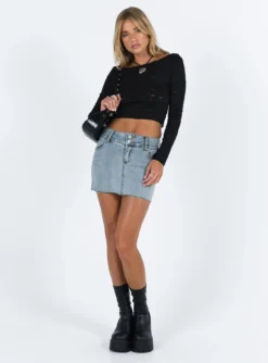 Princess Polly Fanci Denim Mini Skirt -Femme Flair 2 modelinfo grace us2 3f267dad 7d48 4994 a9a2 349a2ee8ac56
