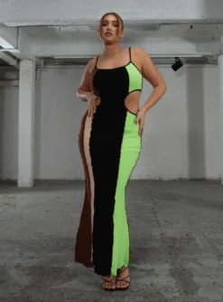 JGR & STN Zoe Maxi Dress Patchwork Multi -Femme Flair 2 modelinfo jasmine us8 d70c8cdf 7f88 44bd 834b e93b2f477fb1