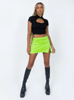 Princess Polly Aisha Mini Skirt Green 8 Princess Polly Aisha Mini Skirt Green -Femme Flair 2 modelinfo lola us4 0b0ca794 420d 473e a7f1 4b5db446f0dd