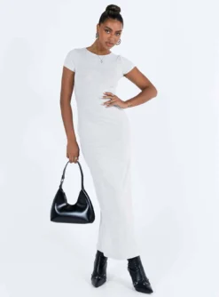 Princess Polly Lex Maxi Dress Grey -Femme Flair 2 modelinfo lola us4 34f36642 62b7 487f bfd9 3a51f932b654