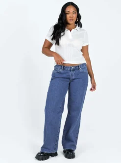 Princess Polly Long Beach Polo Top Cream -Femme Flair 2 modelinfo rheanna us6 49995288 1f35 46b6 8574 a59b3190984f