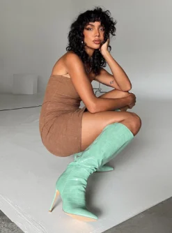 Princess Polly Oscar Mini Dress Brown -Femme Flair 2 modelinfo tamika us2 b114ab89 62fd 4501 b893 98d47246e0f7