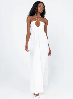 Princess Polly Lincoln Maxi Dress White -Femme Flair 2 modelinfo tori us2 df8f1553 134d 4659 9f88 a9cd82d57294