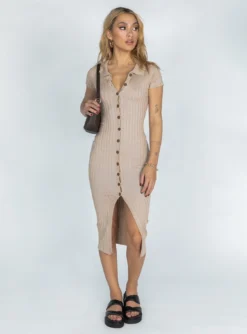 Princess Polly Sarah Maxi Dress Beige -Femme Flair 2 2f7ca0c7 923f 4713 bebf fd6da36790fa