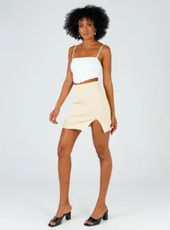 The Lola Mini Skirt Ecru -Femme Flair 2 674754ea b842 4605 8ab5 df0fb92cb065