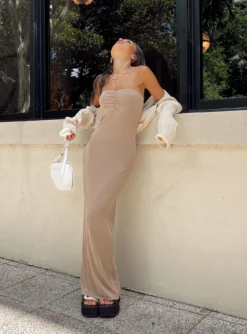 Princess Polly Charm Strapless Maxi Dress Brown 16 Princess Polly Charm Strapless Maxi Dress Brown -Femme Flair 2 dd97225e 3122 495a ac3f b588f4e9c520