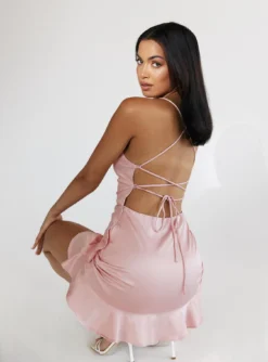 Princess Polly Darian Mini Dress Pink -Femme Flair 3 model info Rona us4 009efbf0 b7a9 4f63 b22a f5c9c9833548