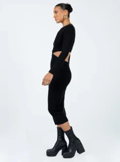 Princess Polly Languara Maxi Dress Black -Femme Flair 3 modelinfo Christy us2 2f7b0a15 97b6 4f92 b528 7751baedadbd