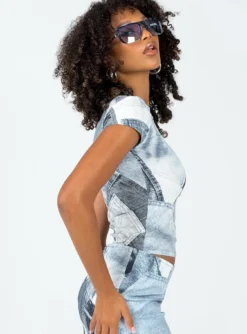 Motel Tiona Top Denim Pocket Blue -Femme Flair 3 modelinfo Cindy us2 f3d928b0 ff3c 4516 b8f6 331518312cf7