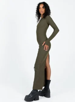 Princess Polly Karim Ribbed Knit Maxi Dress Khaki -Femme Flair 3 modelinfo Kristen us2 c30a7dbe ccac 432d 9960 4205943d5621