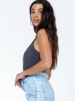 Princess Polly Camellia Bodysuit Slate Grey -Femme Flair 3 modelinfo Valentina us6 34fc2ba5 5d35 41ef 99b7 555a93177bcc