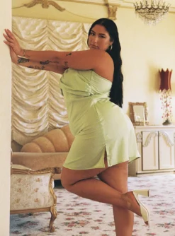 Irena Strapless Mini Dress Green Curve -Femme Flair 3 modelinfo javi us14 b68943bf b0da 4ecf 8f16 596f4b3c8a45