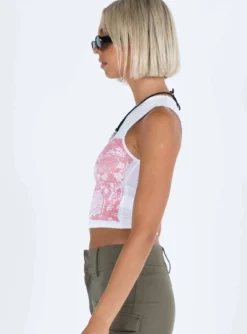 Motel Monlo Top White / Pink 10 Motel Monlo Top White / Pink -Femme Flair 3 modelinfo kauri us2 2212c3f9 a0e6 4a0e bb15 8f28eee4a0c8