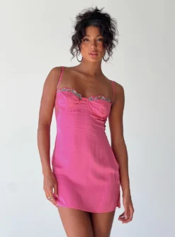 Princess Polly Floreto Mini Dress Pink -Femme Flair 3 modelinfo kiele us4 29b3fc61 edd7 4e42 9206 08987332c320