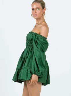 Princess Polly Ceara Long Sleeve Mini Dress Green -Femme Flair 3 modelinfo milli us2 acea9de2 ffe3 4b68 a483 fe0f815fa3c5