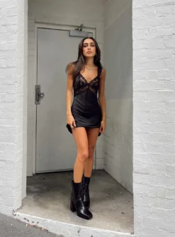 Bel Air Mini Dress Black -Femme Flair 3 68aab76b 8581 4325 9b5f 5c91dd7fdcd8