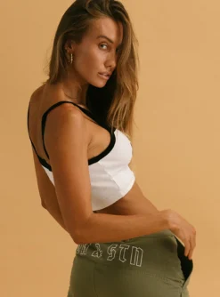 Jagger & Stone Tank White -Femme Flair 3 c3b3a49f ecd4 4222 9059 77337a67f26f