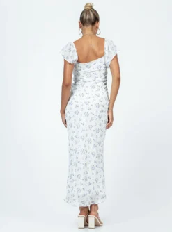 Princess Polly Hera Maxi Dress White Floral -Femme Flair 4 modelinfo Alexis us2 e1956fa7 d01b 44f2 b950 6f46cf46468c