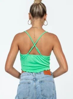 Princess Polly Kuda Top Green -Femme Flair 4 modelinfo Alexis us2 f3d36452 916e 43fa 8d03 06aae5f211f9