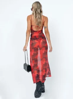 Princess Polly Coralie Maxi Dress Red Floral -Femme Flair 4 modelinfo Cathlin us4 78f1d921 fd57 4ad7 9736 448d2a9c2700