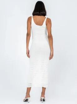 Princess Polly Edin Maxi Dress White 9 Princess Polly Edin Maxi Dress White -Femme Flair 4 modelinfo Chiara us2 cb5aeefa 9c6b 4d83 8372 e3c391c8a8f3