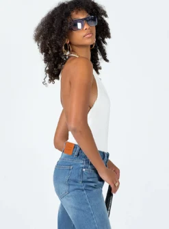 Princess Polly Allie Halter Bodysuit White -Femme Flair 4 modelinfo Cindy us2 2ca62f1e 6acf 49bd 938c a7fcc838d708