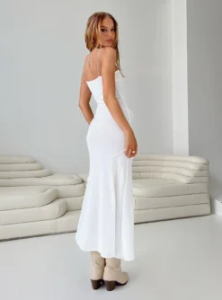 Princess Polly Andros Maxi Dress White -Femme Flair 4 modelinfo Elly us2 699dbbdf c378 46c2 af41 b1aab12afdf8