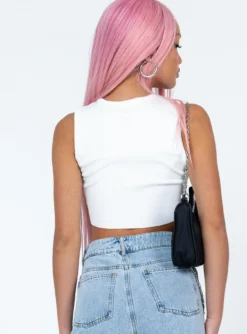 Princess Polly Lancaster Top White -Femme Flair 4 modelinfo Jayechelle us4 9e3a73bf 522a 4d67 98f9 513ea630f0d7