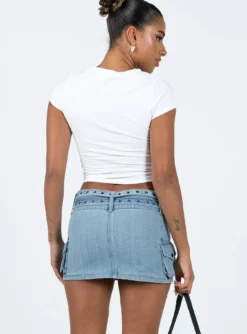 Princess Polly Iconic Cargo Mini Skirt Denim 9 Princess Polly Iconic Cargo Mini Skirt Denim -Femme Flair 4 modelinfo Lola us4 fcb1e132 724f 49dc 8739 0c173857454d