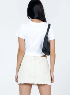 Princess Polly Bellah Mini Skirt Cream -Femme Flair 4 modelinfo Natasha us0 04271db1 0f9a 4cd7 8956 bcd423d7d365