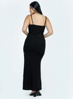 Princess Polly Belladonna Maxi Dress Black -Femme Flair 4 modelinfo alicia us8 76fee2d8 a0fc 40d0 bc67 a89302c71d26