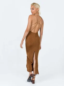 Princess Polly Emma Maxi Dress Brown -Femme Flair 4 modelinfo casandra us2 b1a0cafd c9b1 4aa9 a059 d94158635879