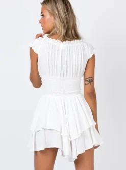 Princess Polly The Love Galore Romper White -Femme Flair 4 modelinfo cathlin us2 83af58fc 0624 4649 90fe 639231699cbf