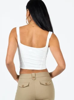 Bruna Top White Low Impact -Femme Flair 4 modelinfo christy us2 26e49c0d 582f 4d63 9e54 e8562573ed49
