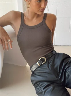 Lindsey Bodysuit Brown 8 Lindsey Bodysuit Brown -Femme Flair 4 modelinfo elise us2 5556ad13 f944 49e1 87c6 ea85d5c7ae4d