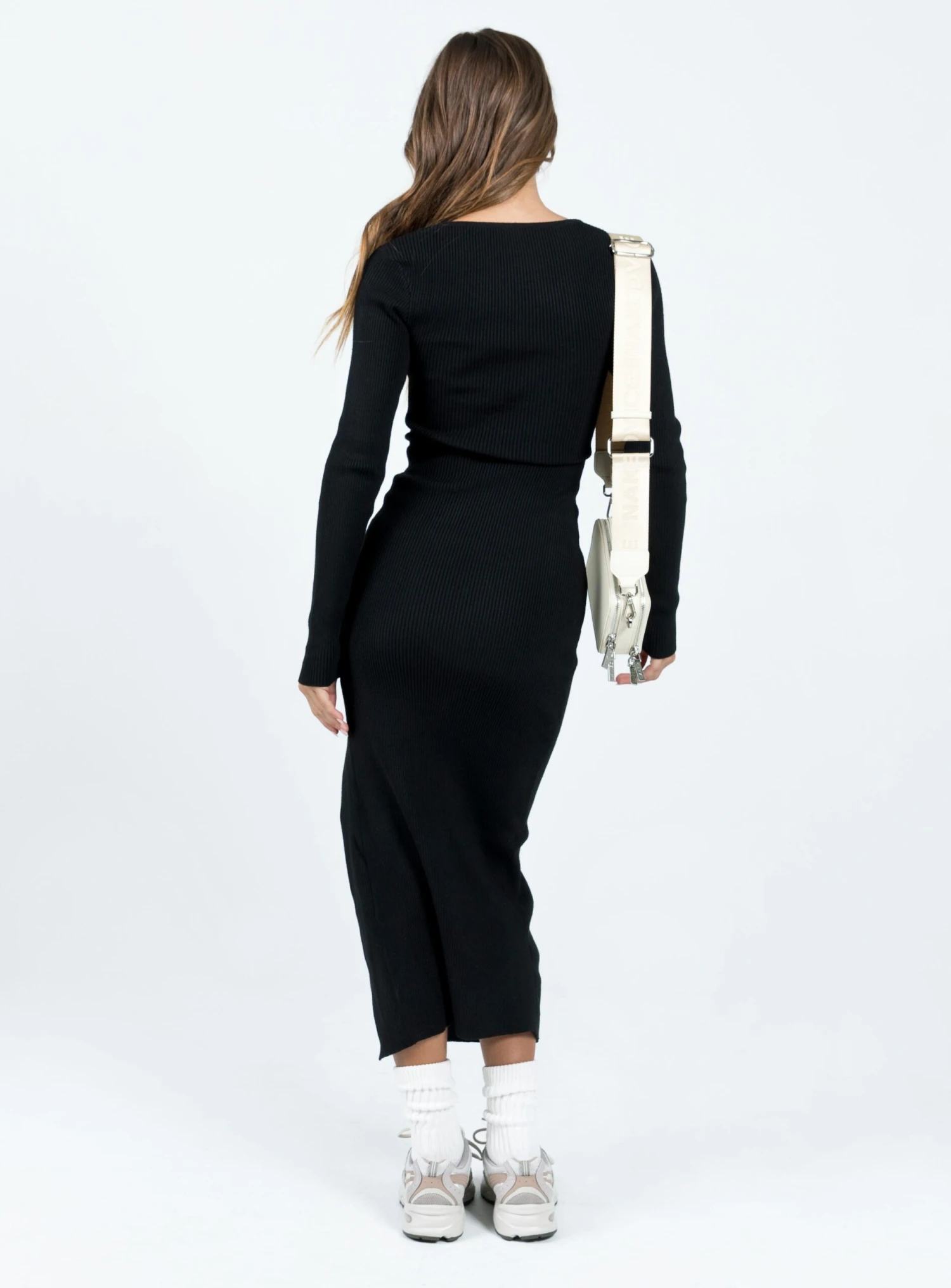 Fitro Long Sleeve Maxi Dress Black 4 Fitro Long Sleeve Maxi Dress Black - Image 4