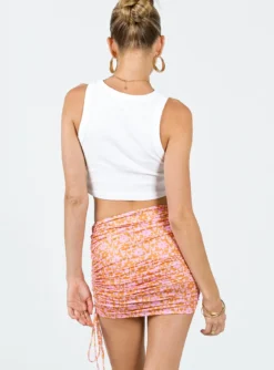 Princess Polly Ludo Mini Skirt Pink -Femme Flair 4 modelinfo kiana us2 e2d8e972 42b0 424e baa9 c70ed5d8f635