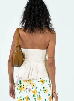 Princess Polly Long Summer Nights Top Ivory -Femme Flair 4 modelinfo kristen us2 1421cf38 450d 4e34 b589 05fc98568120