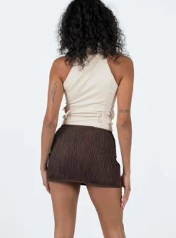 Princess Polly Cambor Mini Skirt Brown -Femme Flair 4 modelinfo kristen us2 28e8cbf1 4caa 4d71 adcb 5b00a9075e57